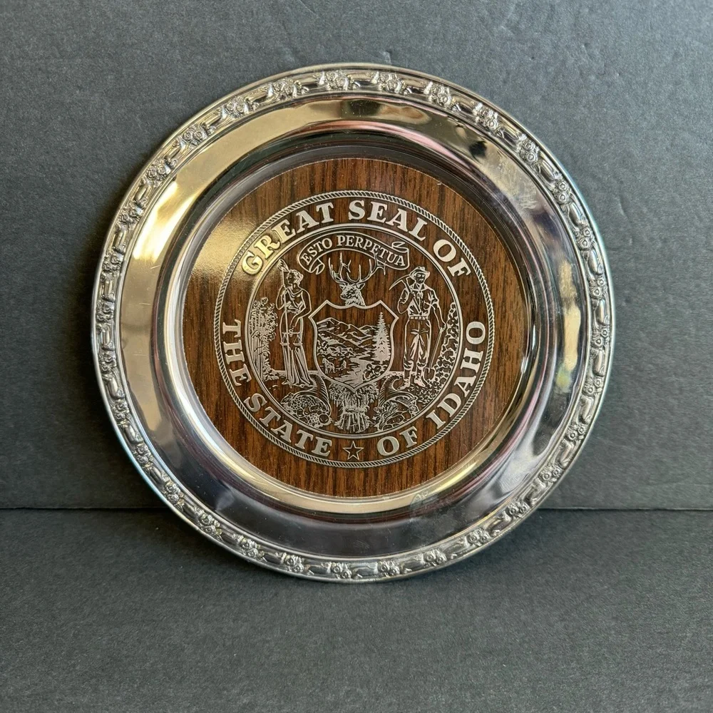 Oneida Great Seal Of The‎ State Idaho Vintage Silver Plate Presentation Tray
